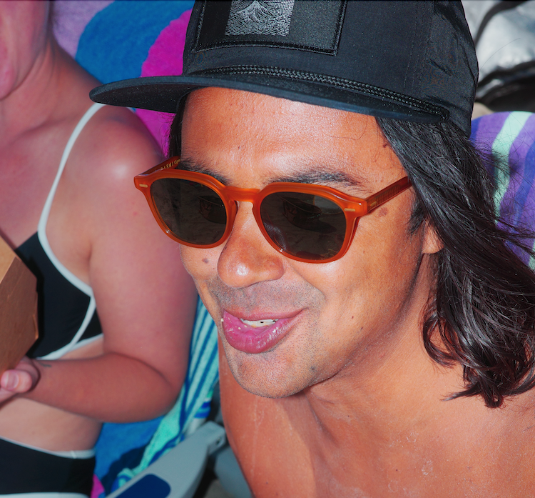 All around beach and surf  hat with secret card pocket